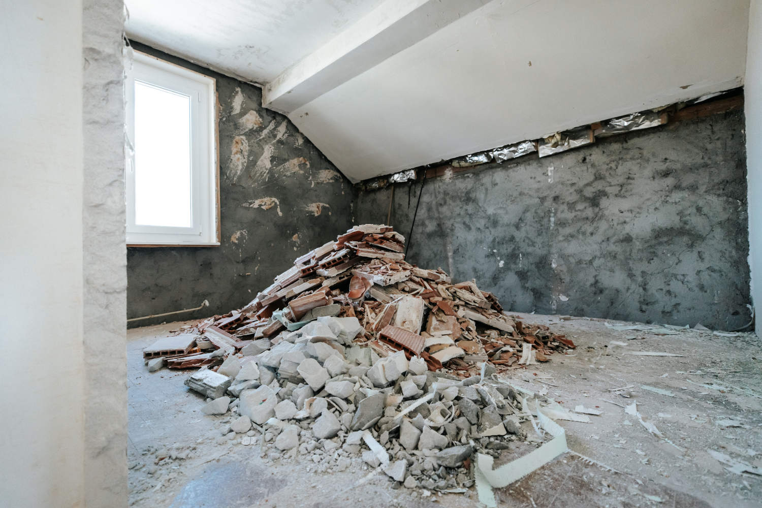 Photos de gravats suite à la rénovation intérieure d'une maison
